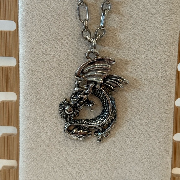 Silver Stainless Steel Dragon Pendant Necklace Gothic Style Unisex - Brand New - Picture 4 of 7